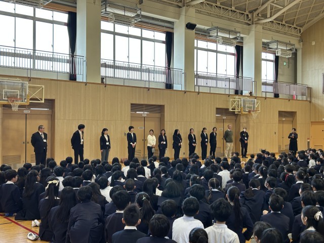 新しく西小学校に来られた先生方です