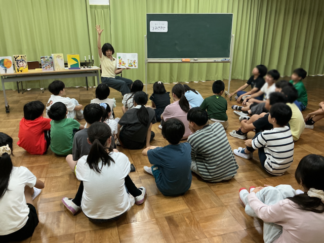 ６年「音が聞こえる読み聞かせ」