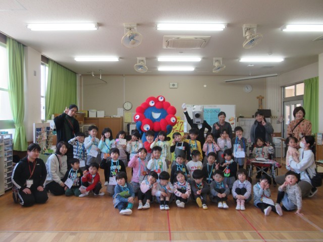 ミャクミャク、おいわい会に遊びに来てくれてありがとう！